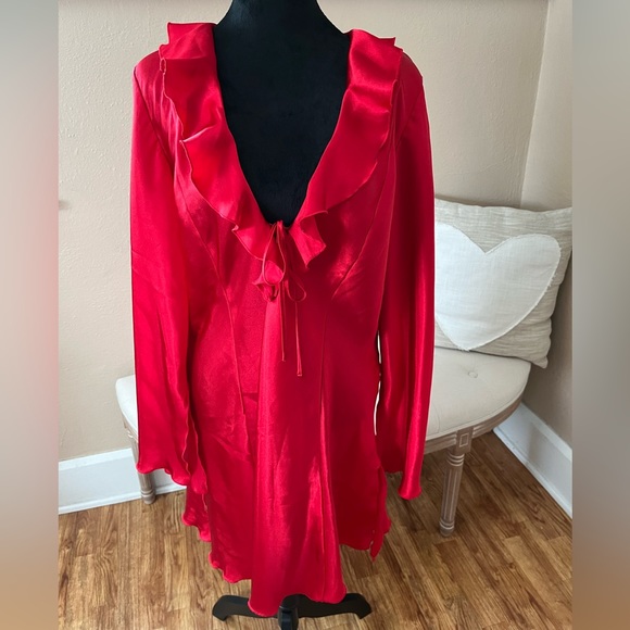 Frederick's of Hollywood Other - Red Fredericks of Hollywood♥️ knee length nightie. Size XL